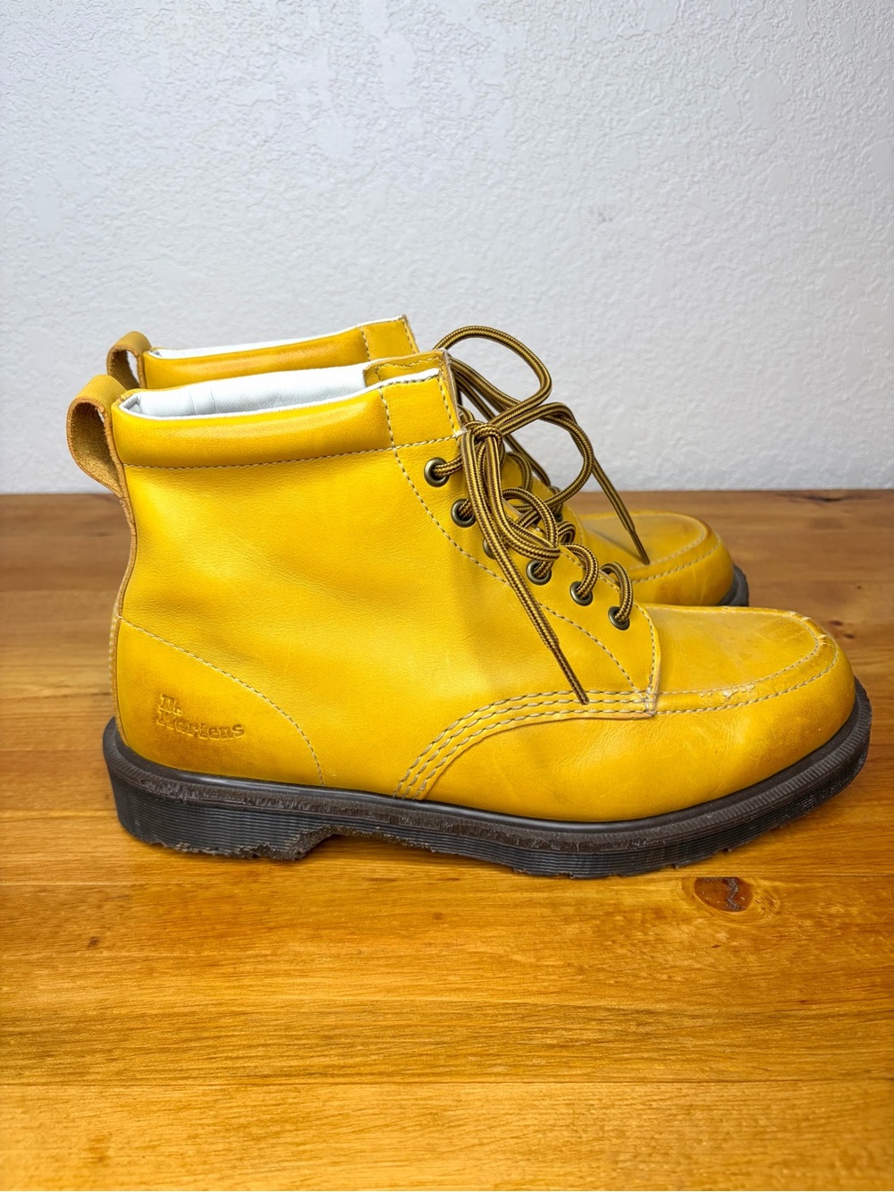 VTG Dr Doc Martens Yellow Gold Lace Up Damian Leather Boots Shoes US Mens SZ 11